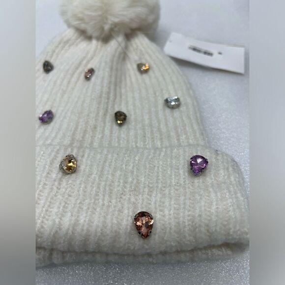 INC international concepts beanie hat - Picture 3 of 6